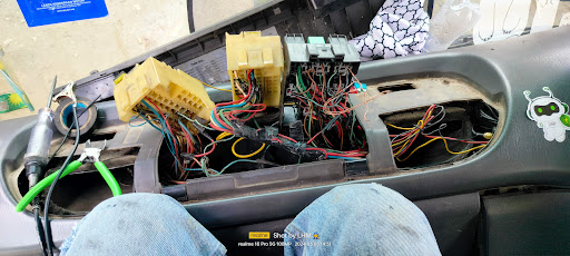 LHM battery electricity service