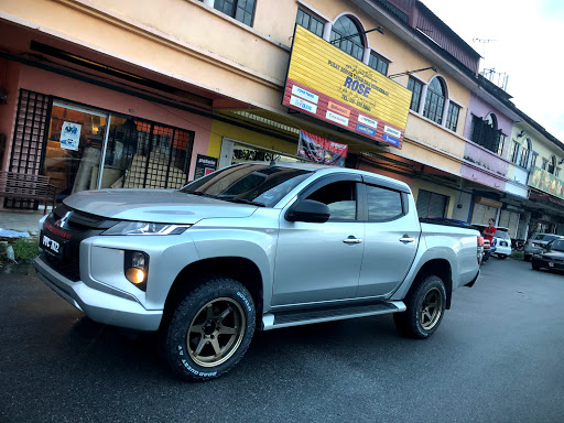 Pusat Servis Tayar & Kenderaan ROSE