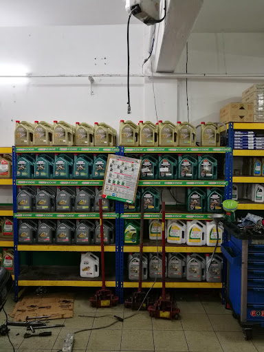 Castrol Auto Service Workshop - Tyrelink Automobile Servicing Centre