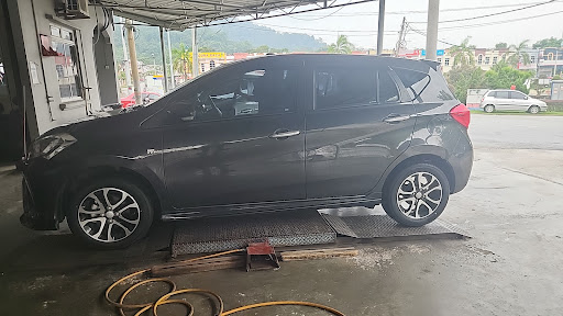 Seng Heng Tyre & Battery Service Centre